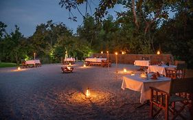 Bushbaby Valley Lodge